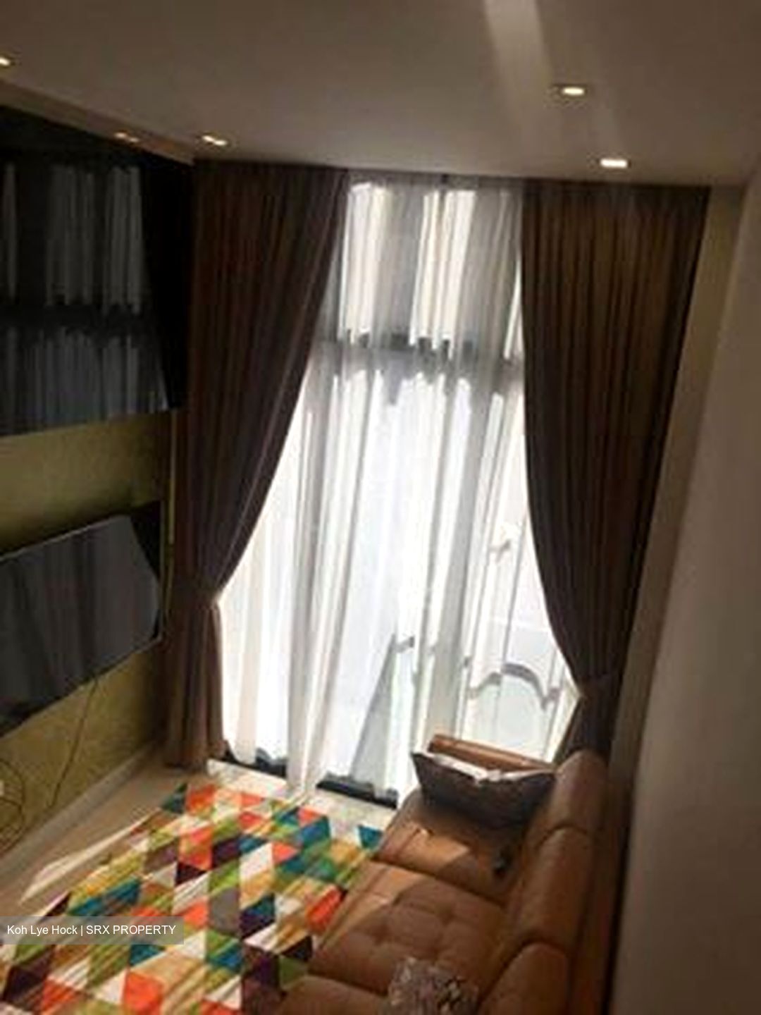 The Centren (D14), Apartment #305485471